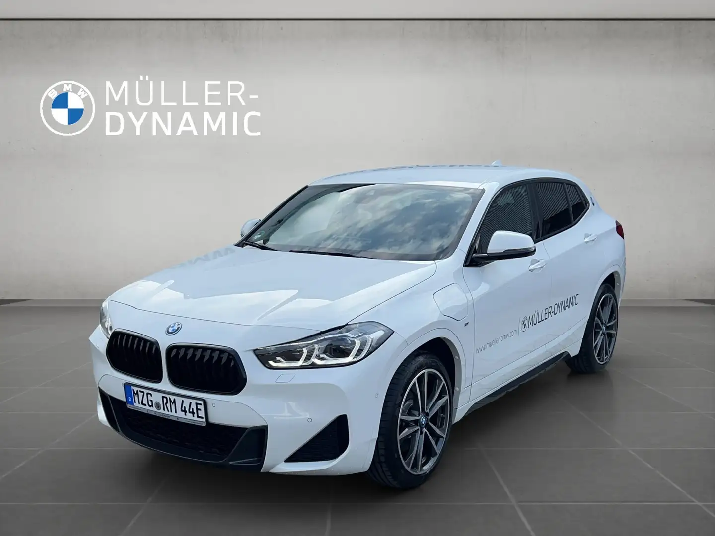 BMW X2 xDrive25e M Sport M Sportpaket Head-Up DAB Weiß - 1