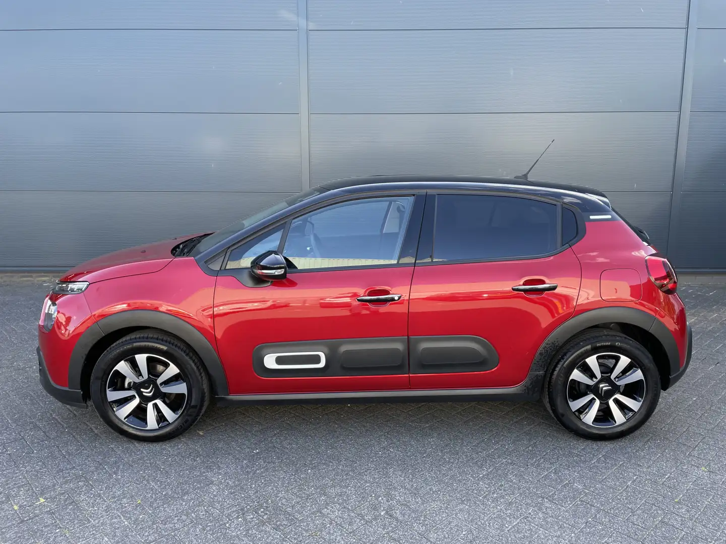 Citroen C3 82pk Max (Camera - Keyless Entry - LED - Automatis Rot - 2