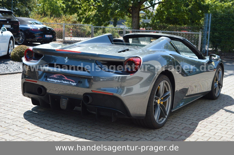 Ferrari 488 Lift viel Carbon Racing Sitze MwSt — photo 7