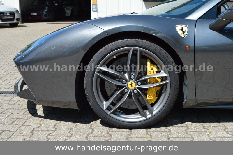 Ferrari 488 Lift viel Carbon Racing Sitze MwSt — photo 4