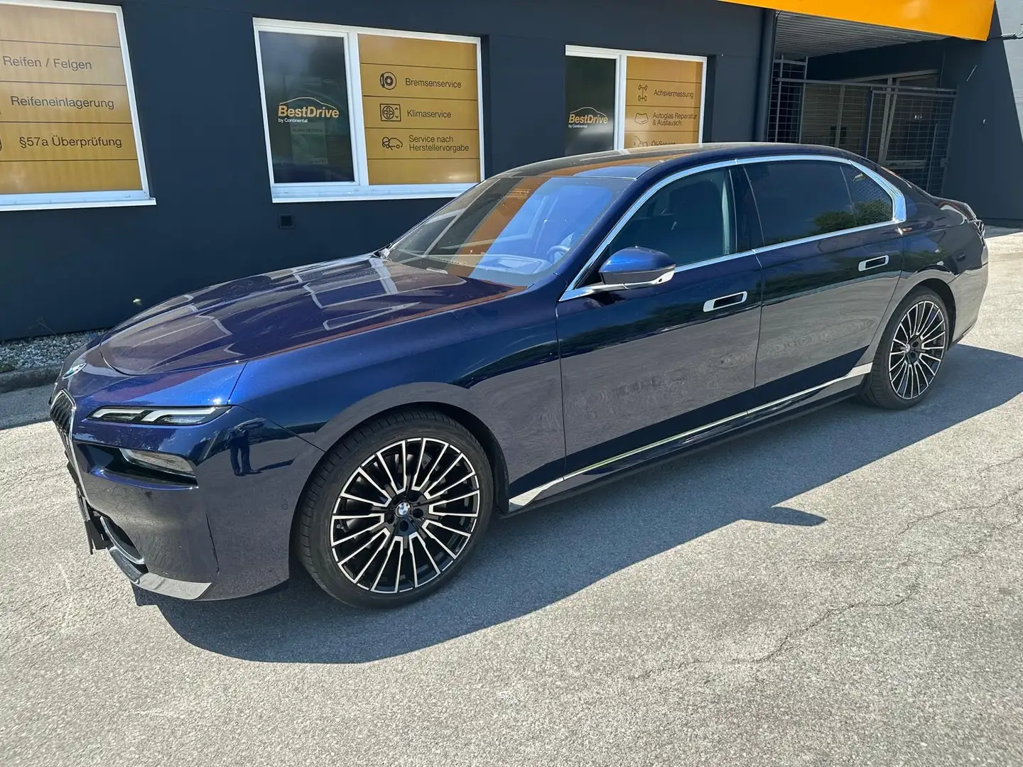 BMW i7 eDrive50 101,7kWh -leasingfähig-mwst ausweisbar! - 1