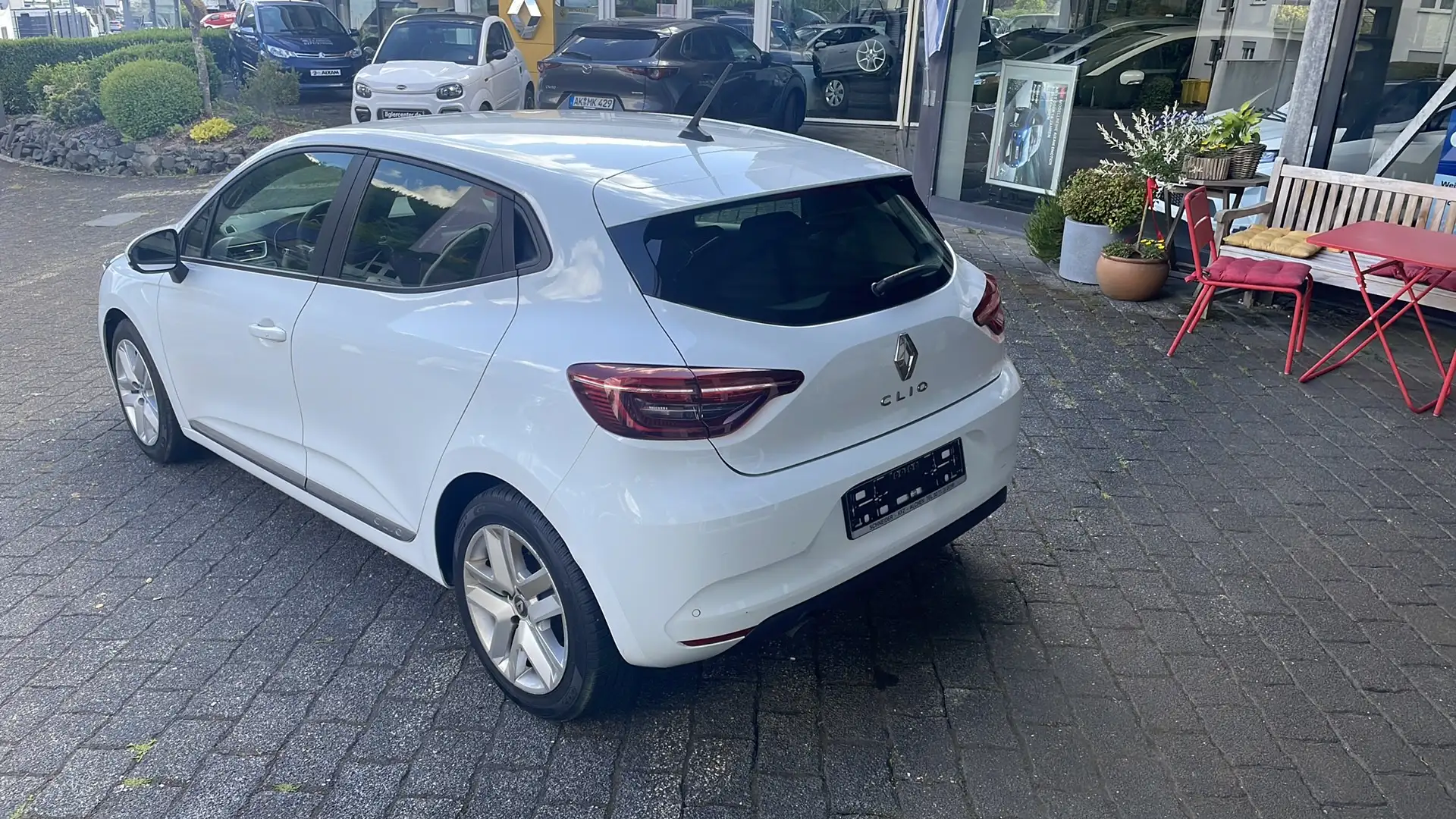 Renault Clio ENERGY SCe 65 Business Edition Weiß - 2