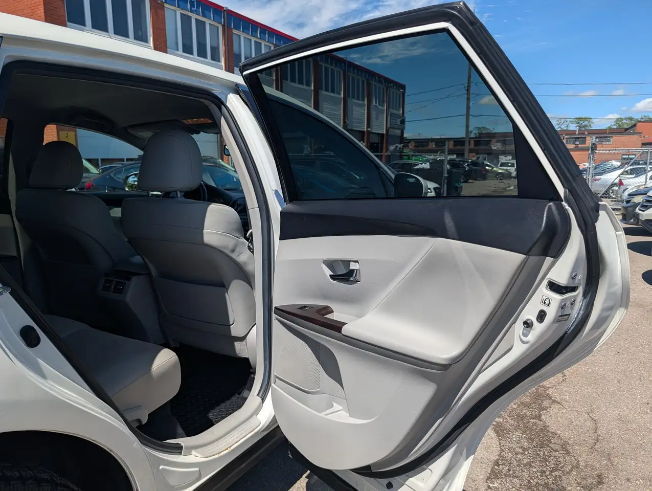 Toyota Venza снимка Toyota Venza