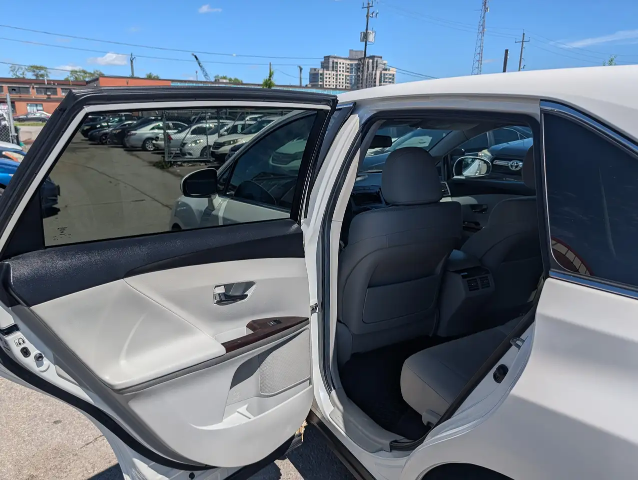 Toyota Venza снимка Toyota Venza
