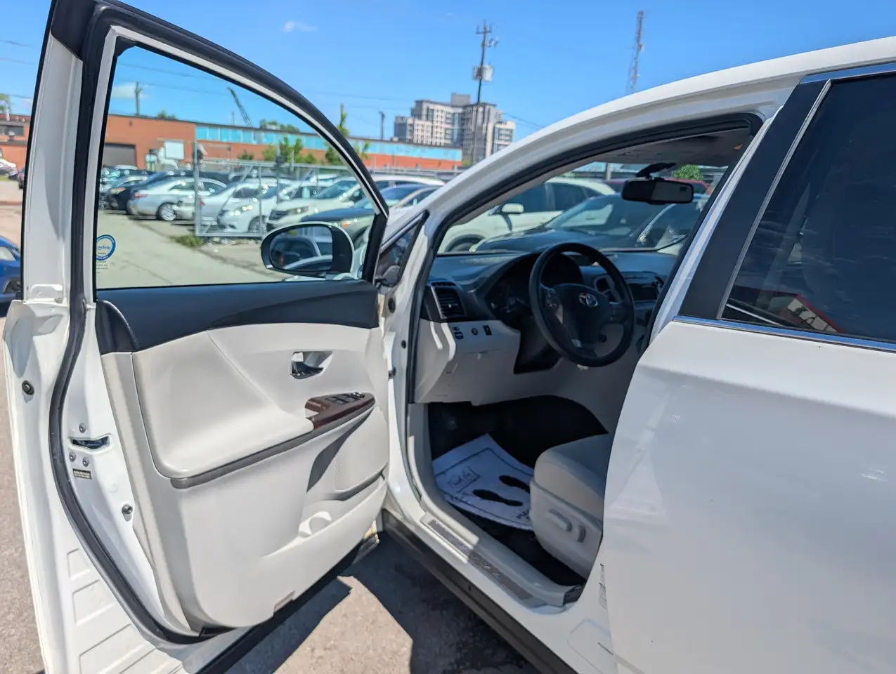 Toyota Venza снимка Toyota Venza
