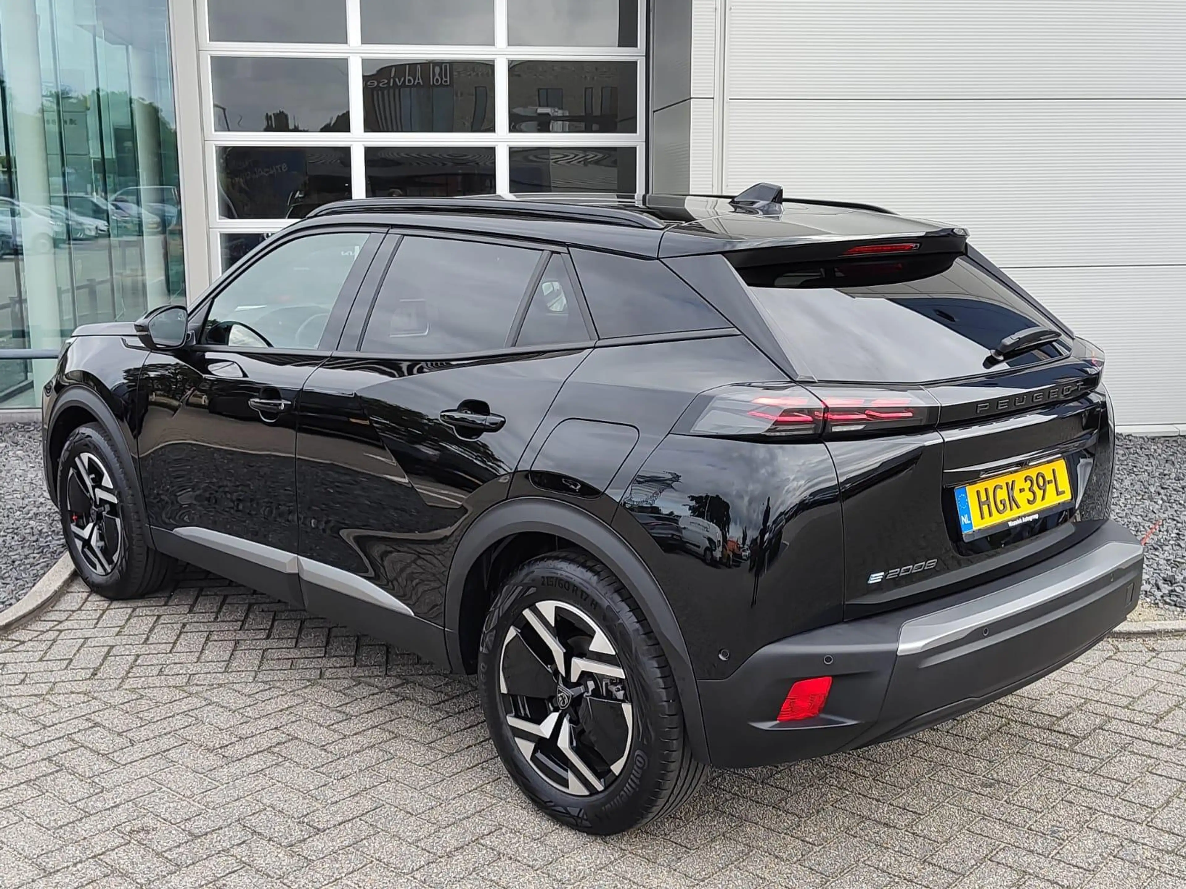 Peugeot e-2008 EV Allure Avantage 54 kWh SOH 96.9% | Navigatie | — photo 8