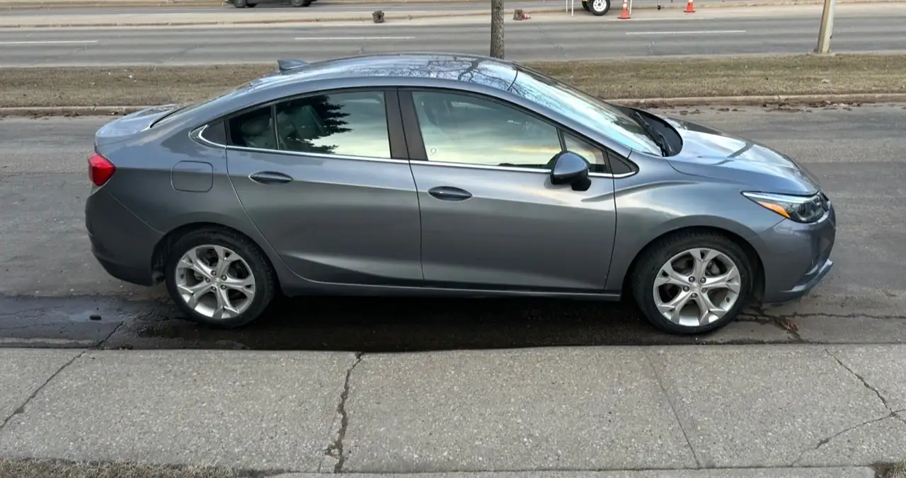 Chevrolet Cruze снимка Chevrolet Cruze