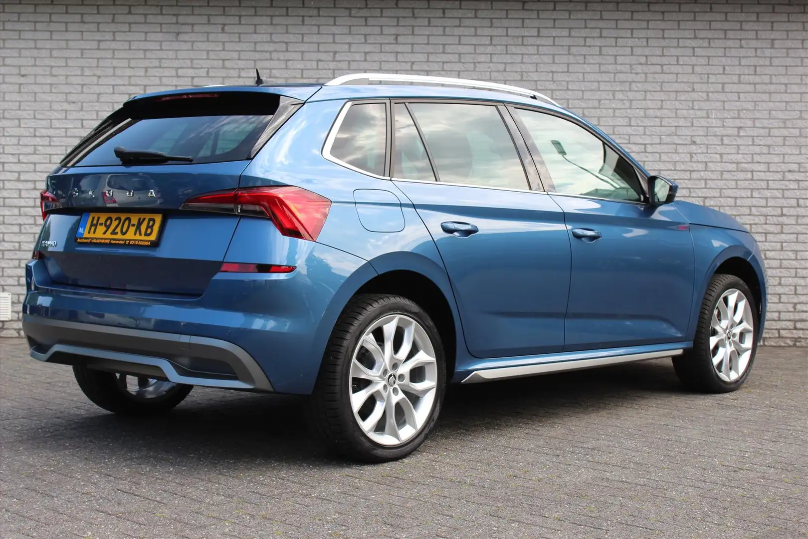 Skoda Kamiq 1.0 TSI Greentech 115pk DSG-7 Business Edition | S Blue - 2