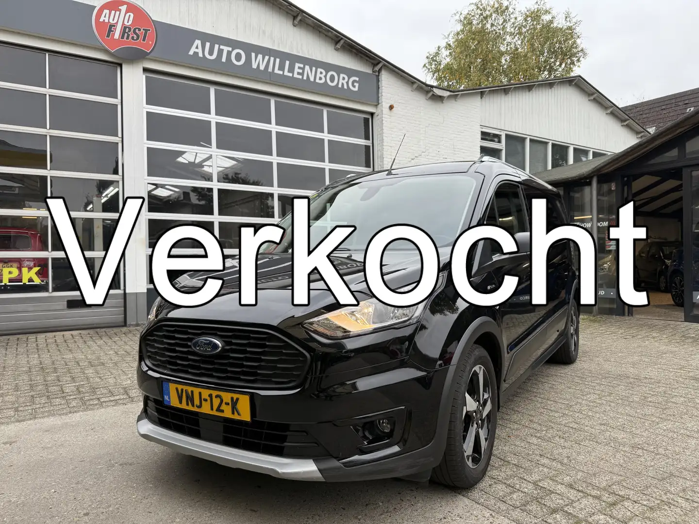 Ford Transit Connect 1.5 EcoBlue L2 Active 120PK Winterpack Zwart - 1