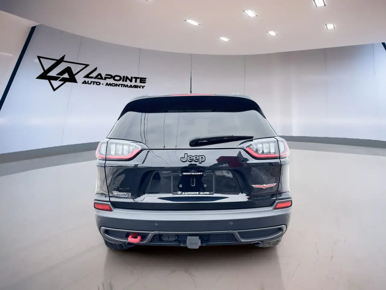 Jeep Cherokee снимка Jeep Cherokee
