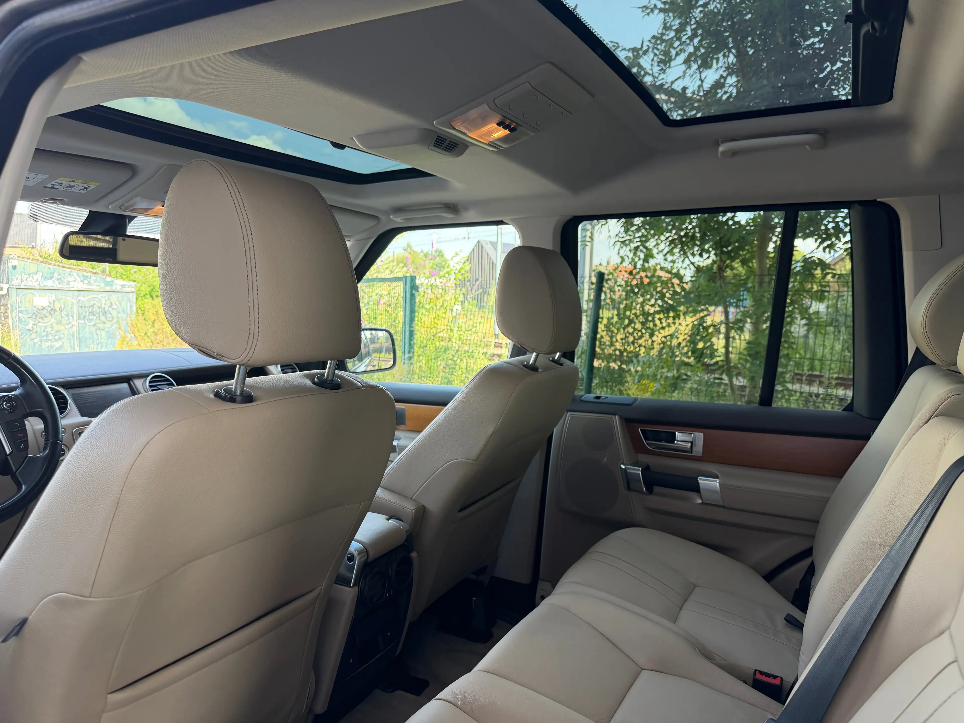 Land Rover Discovery Discovery 3.0 SdV6 SE — photo 12