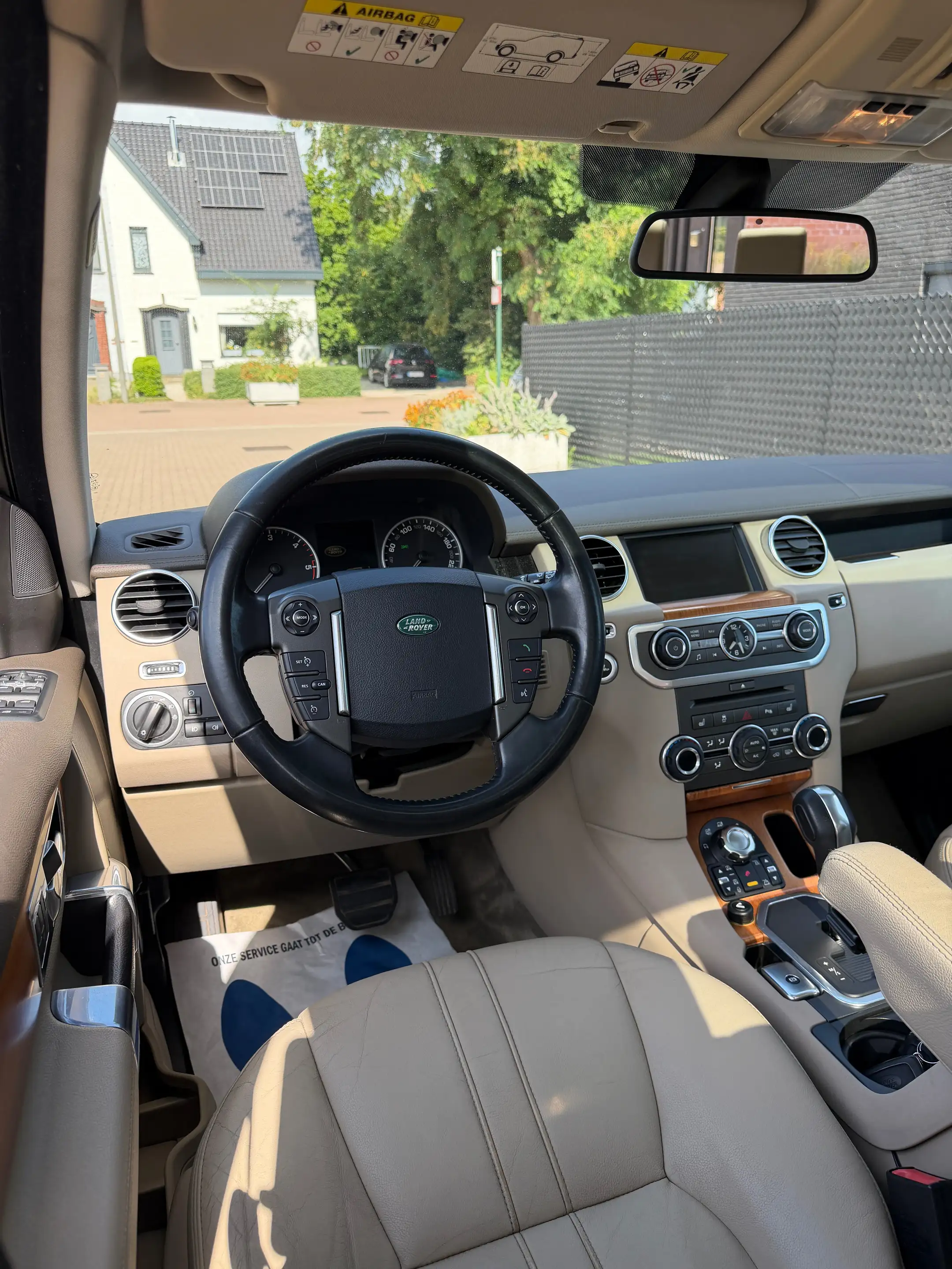 Land Rover Discovery Discovery 3.0 SdV6 SE — photo 7