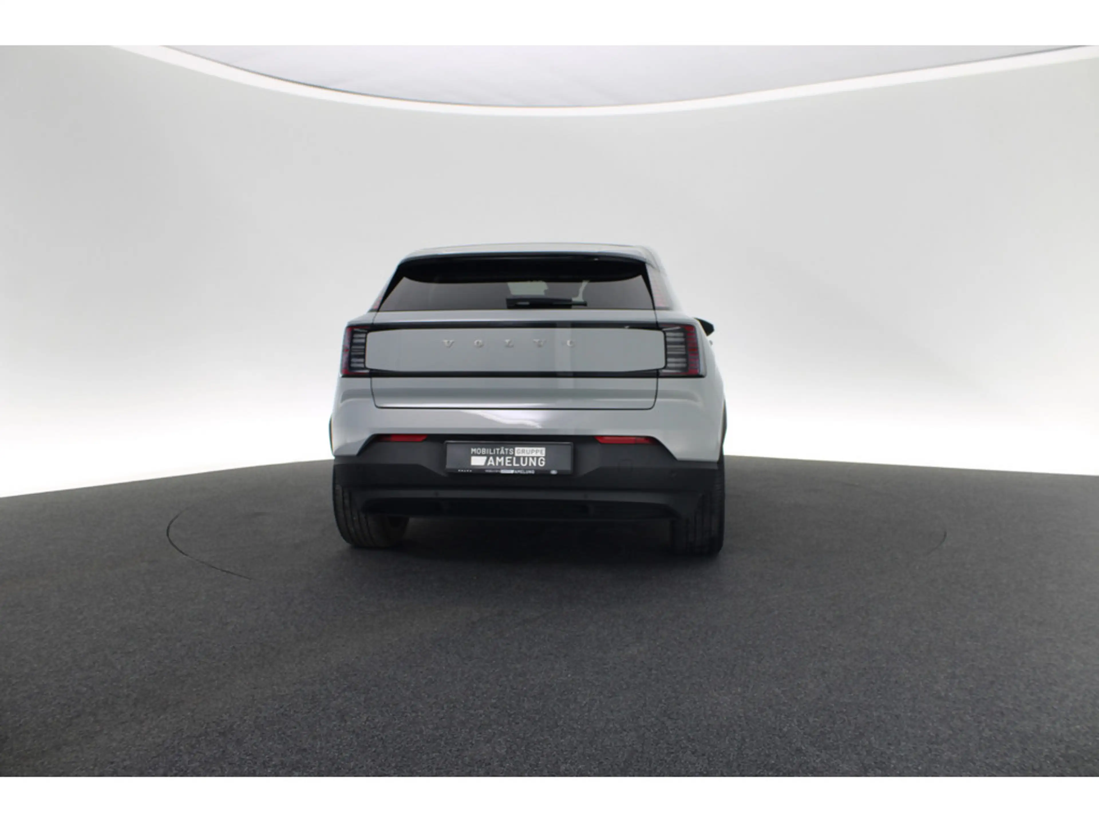 Volvo EX30 Single M. Extended Range RWD Plus ACC — photo 7