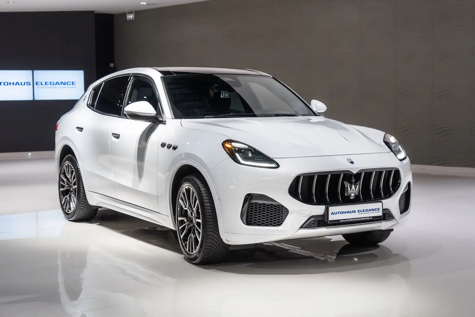 Maserati Grecale GT*SONUS-FIBER*KAMERA*1.HD* Weiß - 2