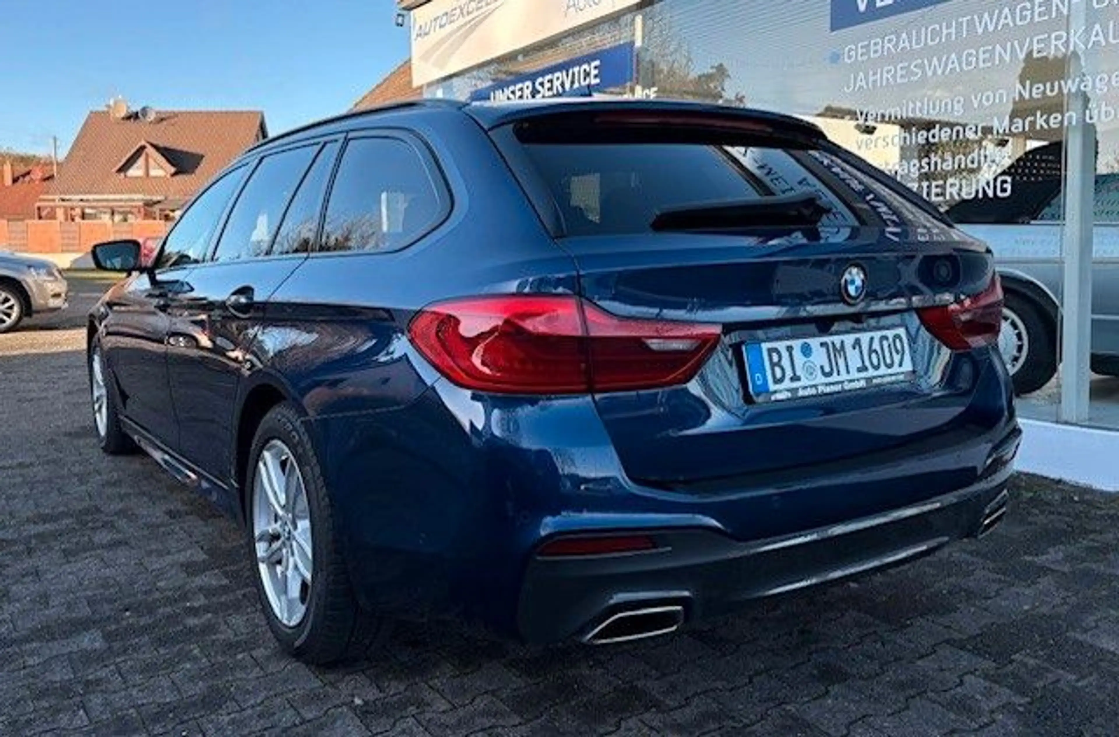 BMW 520 d xDrive Touring M Sport ACC HUD LED NAVI — photo 8