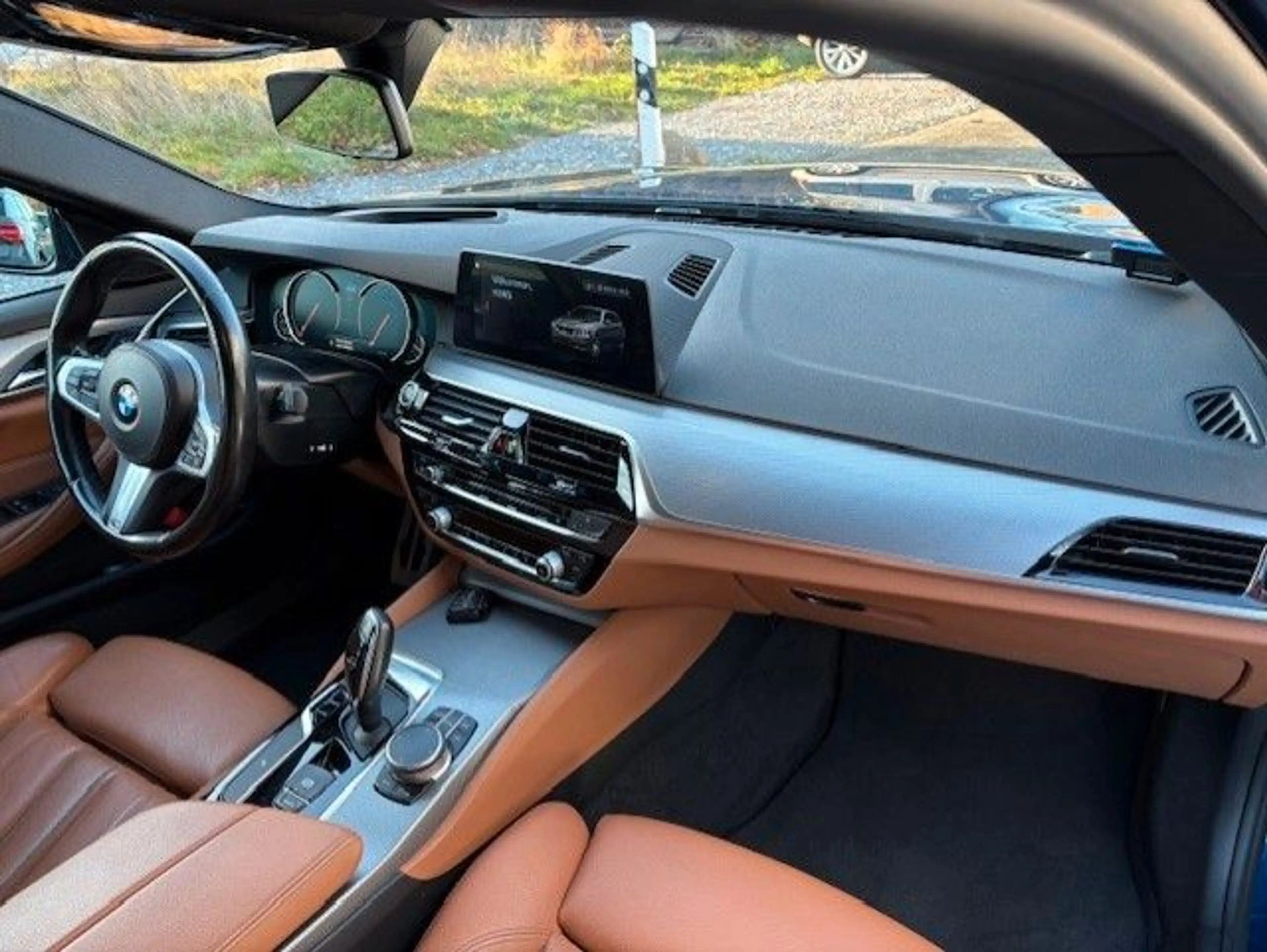 BMW 520 d xDrive Touring M Sport ACC HUD LED NAVI — photo 17