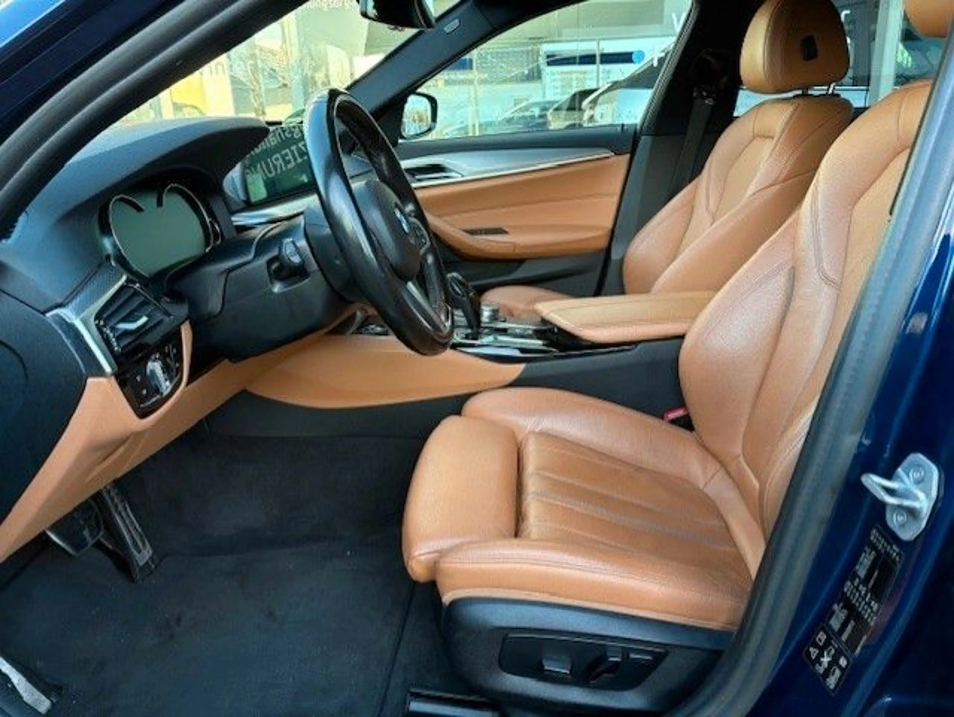 BMW 520 d xDrive Touring M Sport ACC HUD LED NAVI — photo 11