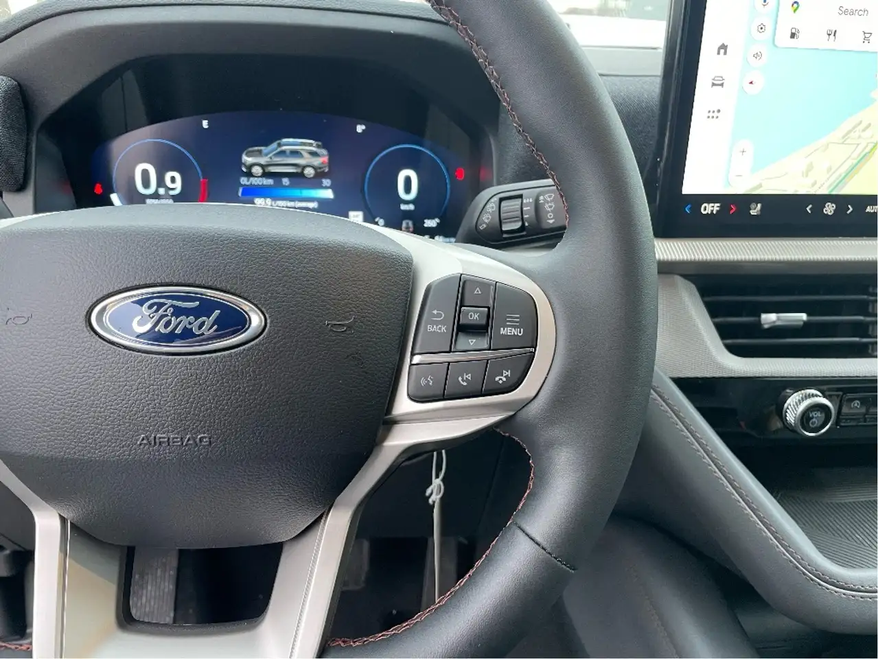 Ford Explorer снимка Ford Explorer