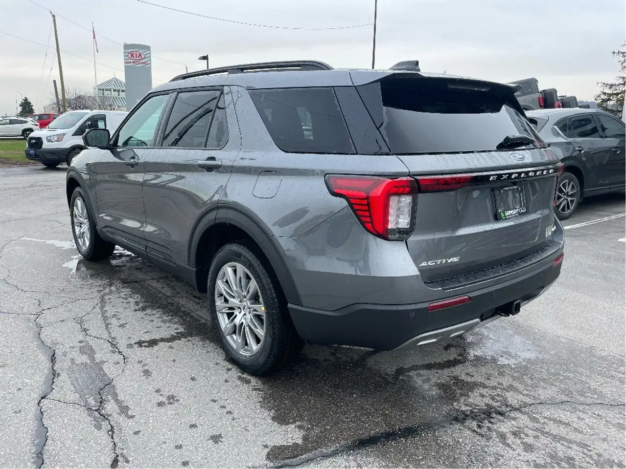 Ford Explorer снимка Ford Explorer