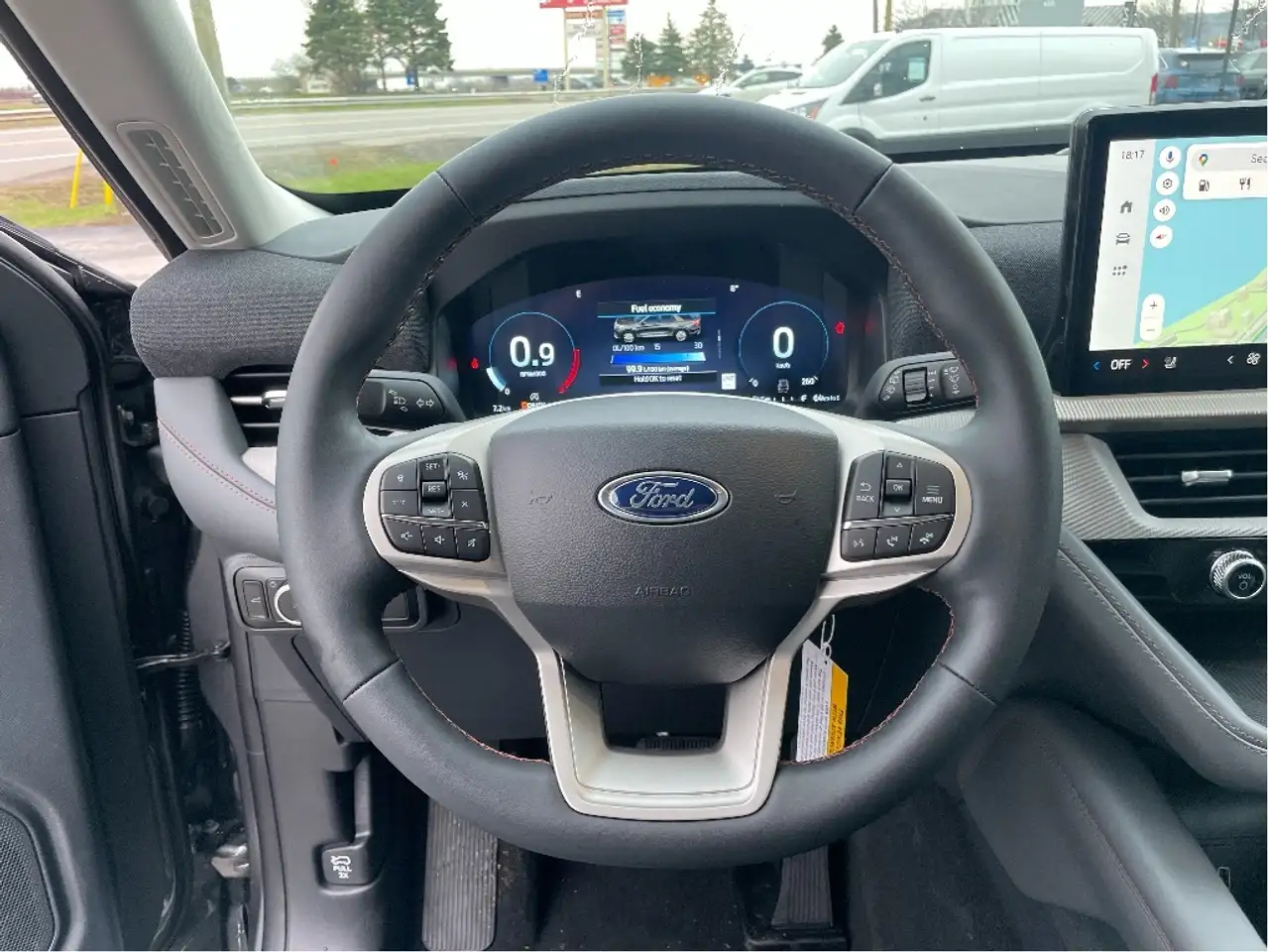 Ford Explorer снимка Ford Explorer
