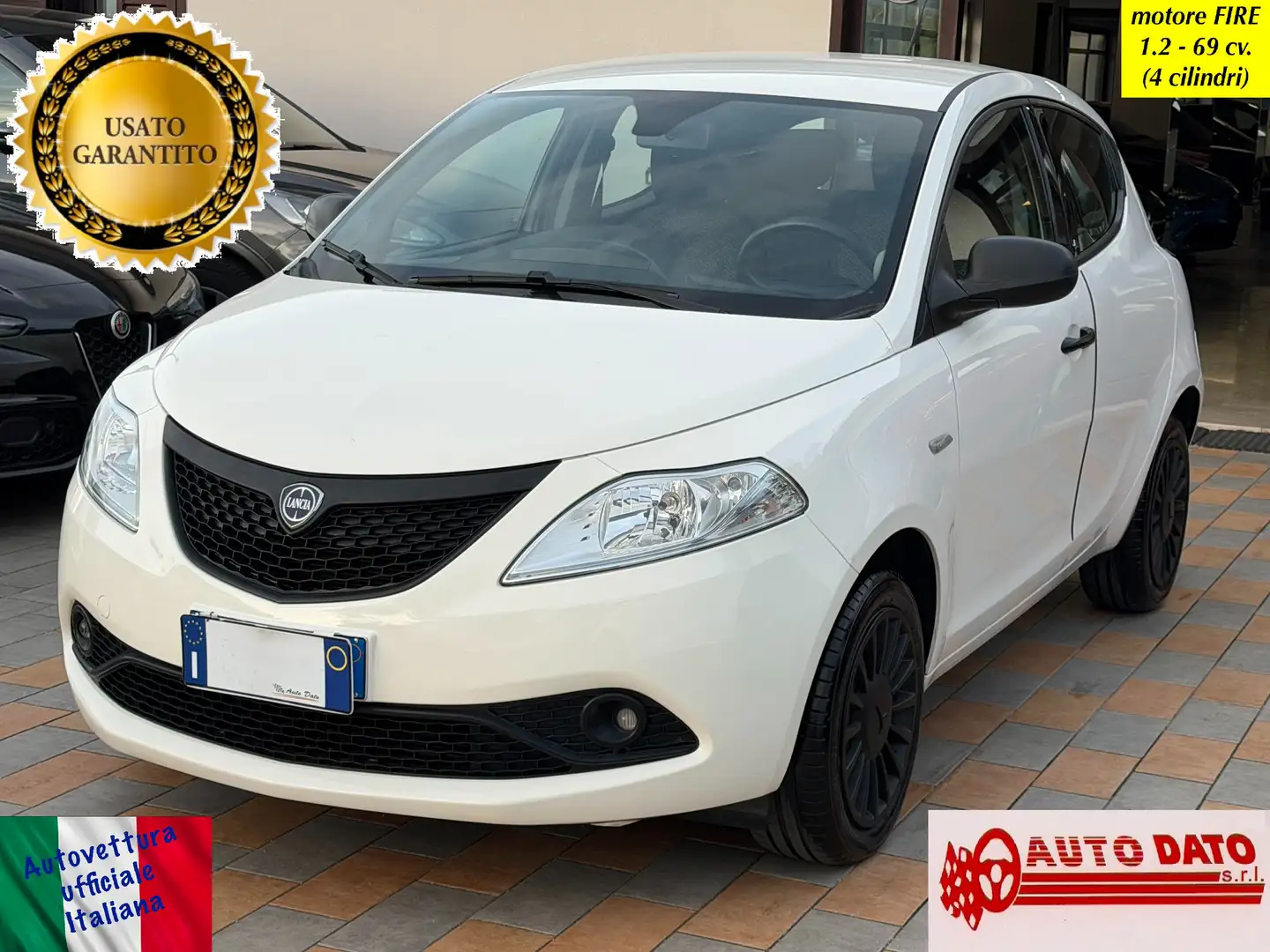 Lancia Ypsilon 1.2 69 cv. ELEFANTINO BLU Blanc - 1