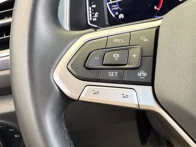 Volkswagen T-Roc view 21