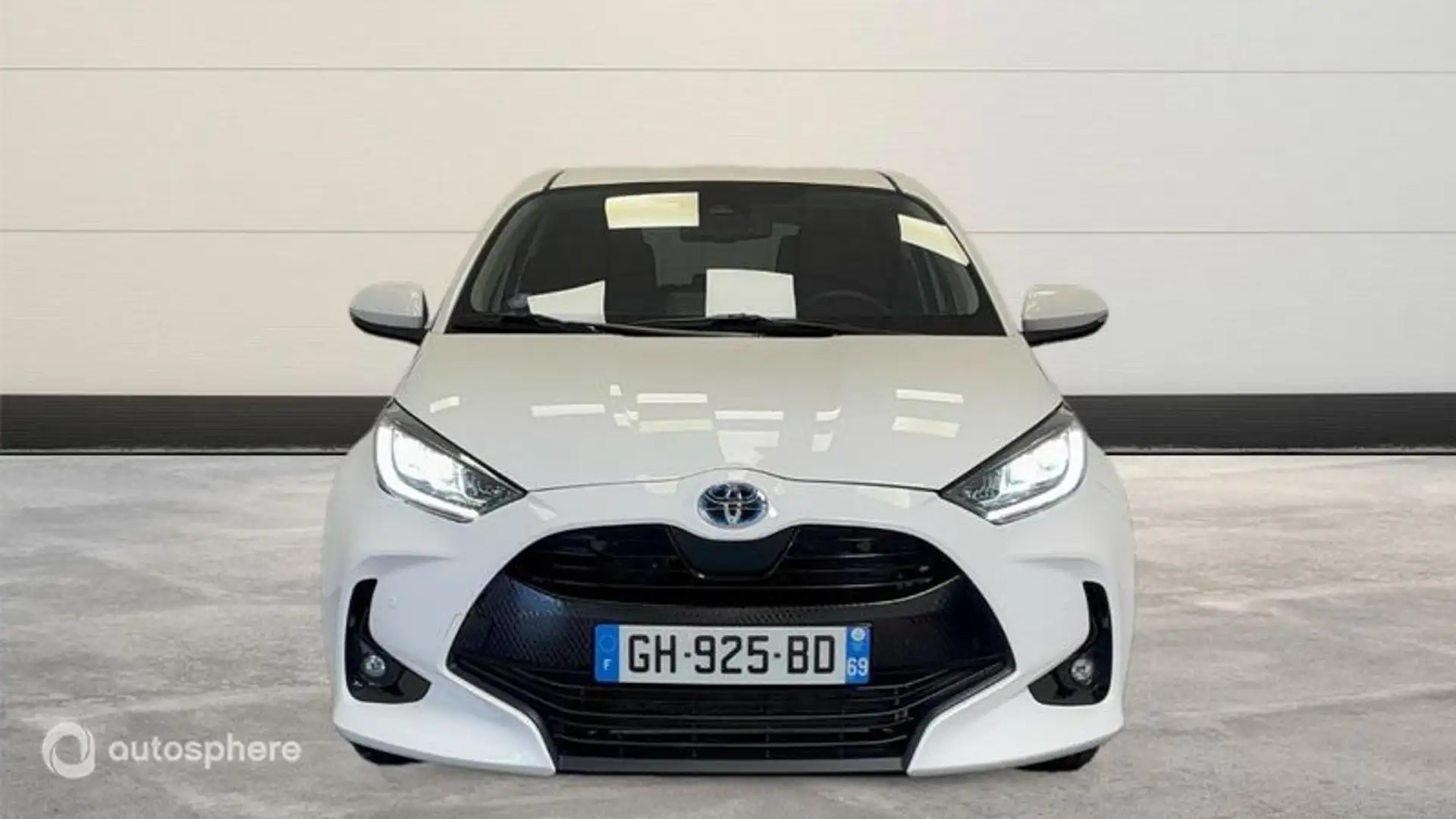 Toyota Yaris 116h Design 5p MY22 - 2