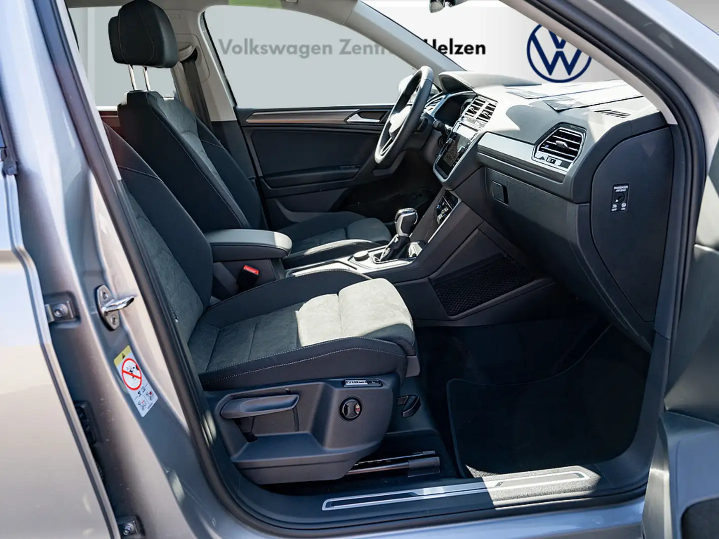 Volkswagen Tiguan Allspace 2.0 TDI Elegance 4M HUD PANO Silver - 2