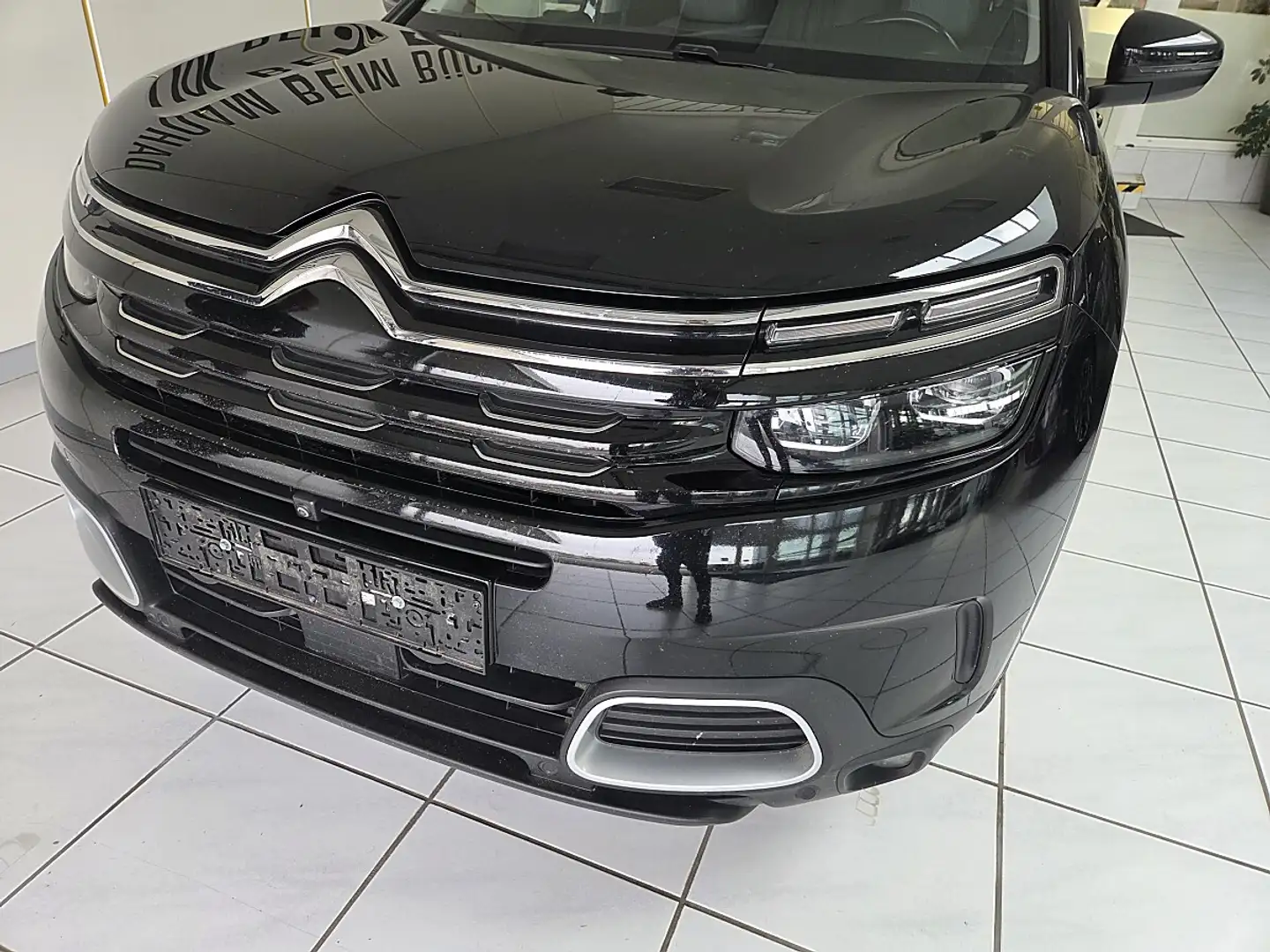 Citroen C5 Aircross Shine Hybrid PHEV 225 e-EAT8 Schwarz - 2