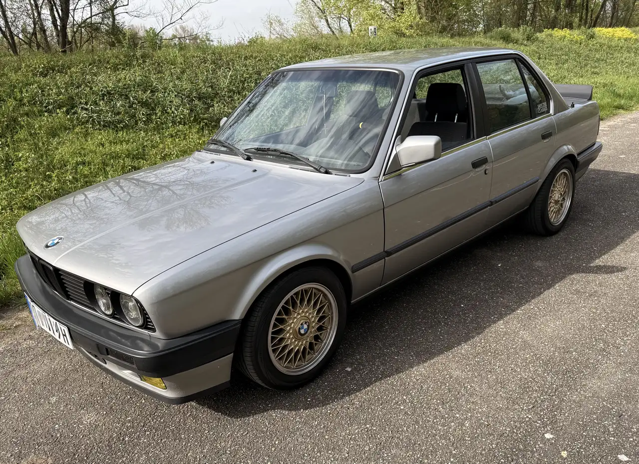 Bmw 318i Oldtimer E30, foto 3