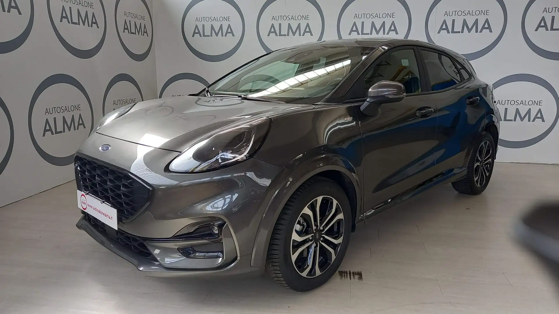 Ford Puma 1.0 EcoBoost Hybrid 125 CV S&S aut. ST-Line Grijs - 1