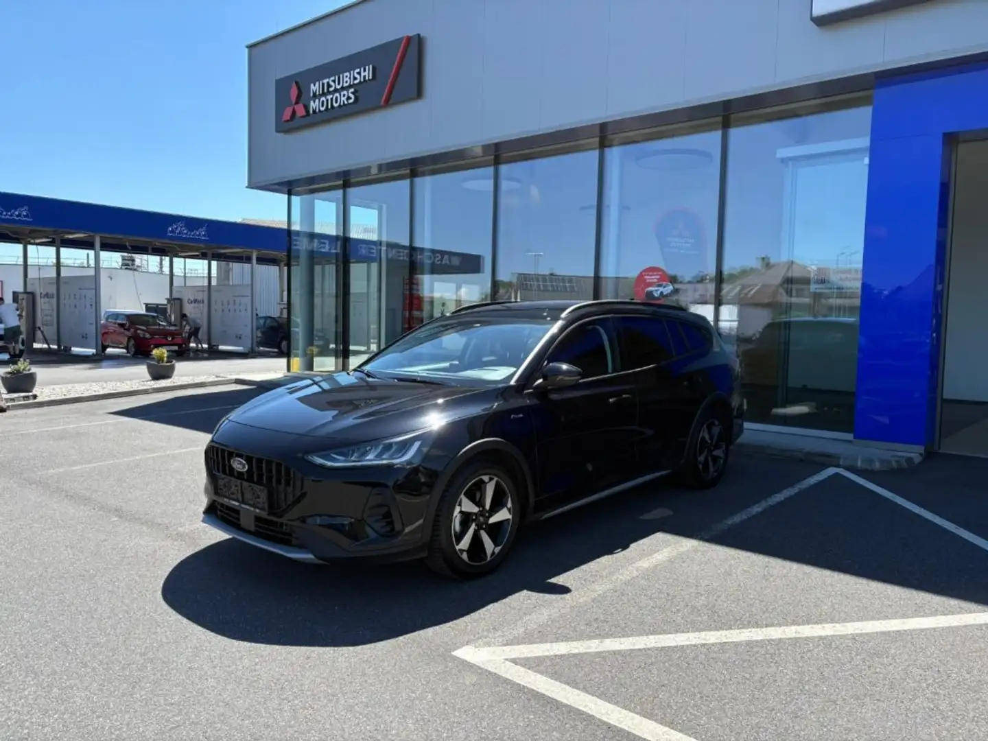 Ford Focus Active X Kombi 1.5 Ecoblue Schwarz - 1