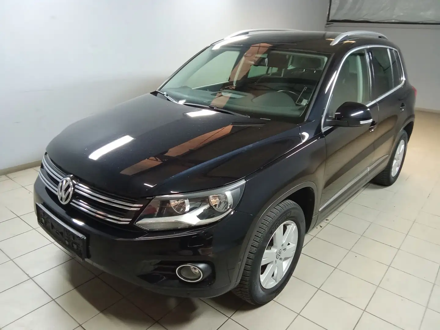 Volkswagen Tiguan Track & Style BMT 4Motion Schwarz - 1