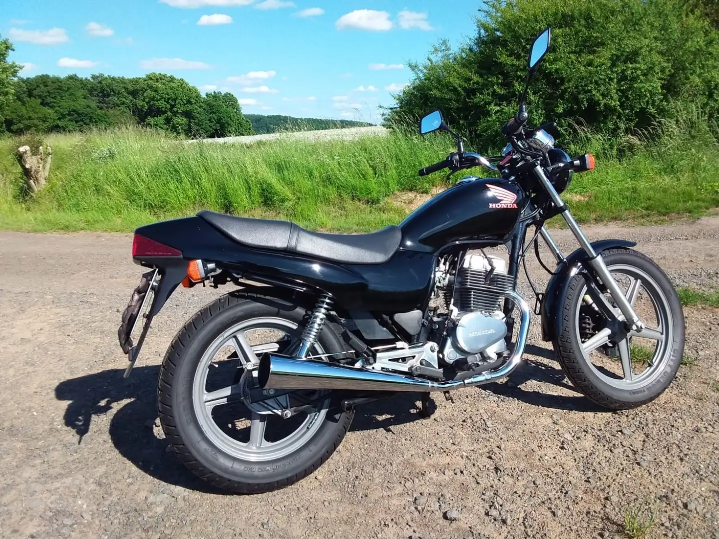 Honda CB 250 Noir - 1