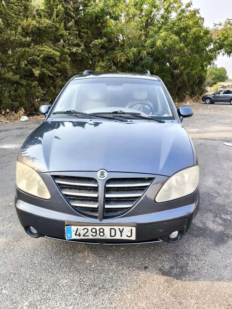 SsangYong Rodius 270 Xdi Limited 165 - 2