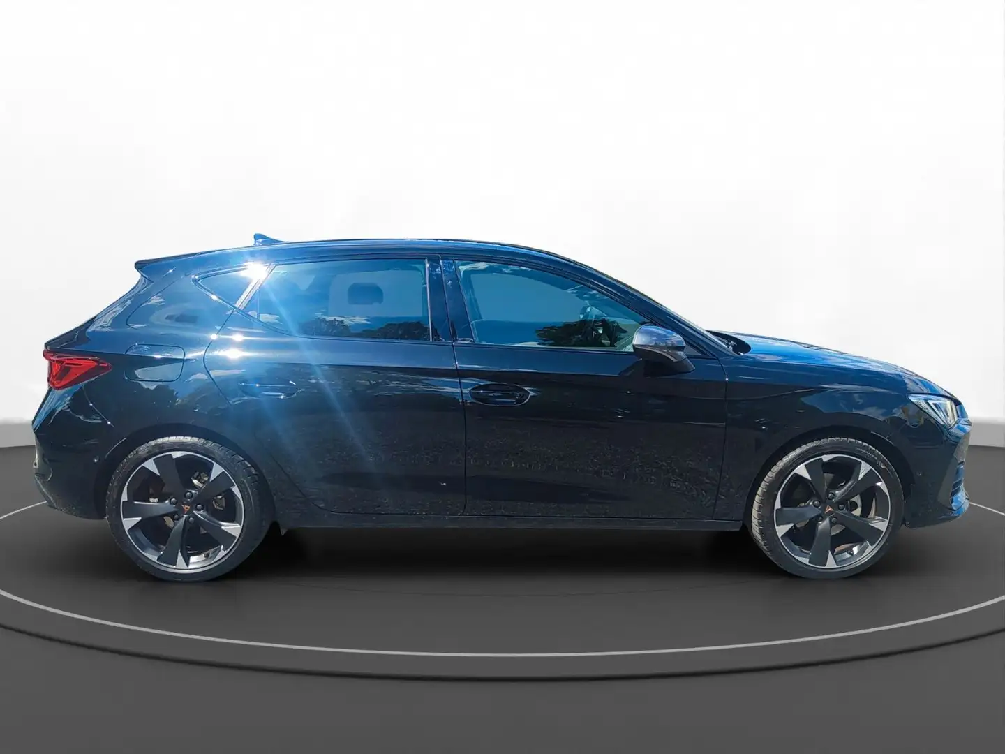CUPRA Leon 1.5 eTSI DSG *MATRIX*KAMERA*ACC* Schwarz - 2