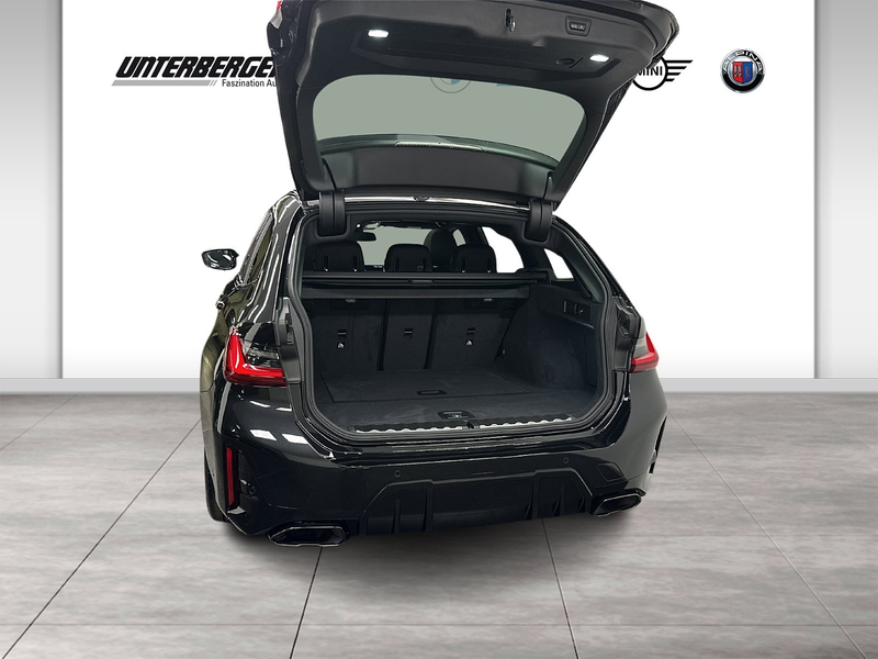 BMW 340 M340i xDrive Touring — photo 12