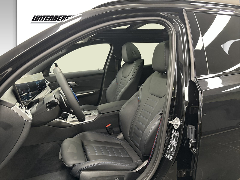 BMW 340 M340i xDrive Touring — photo 10