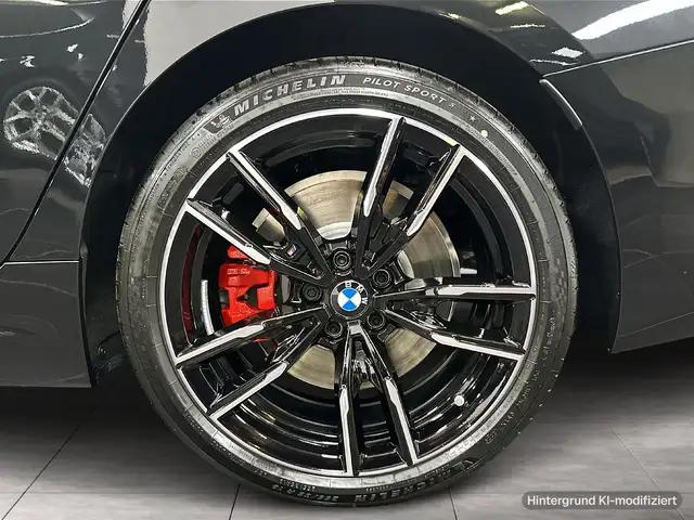 BMW 3 Series view 6