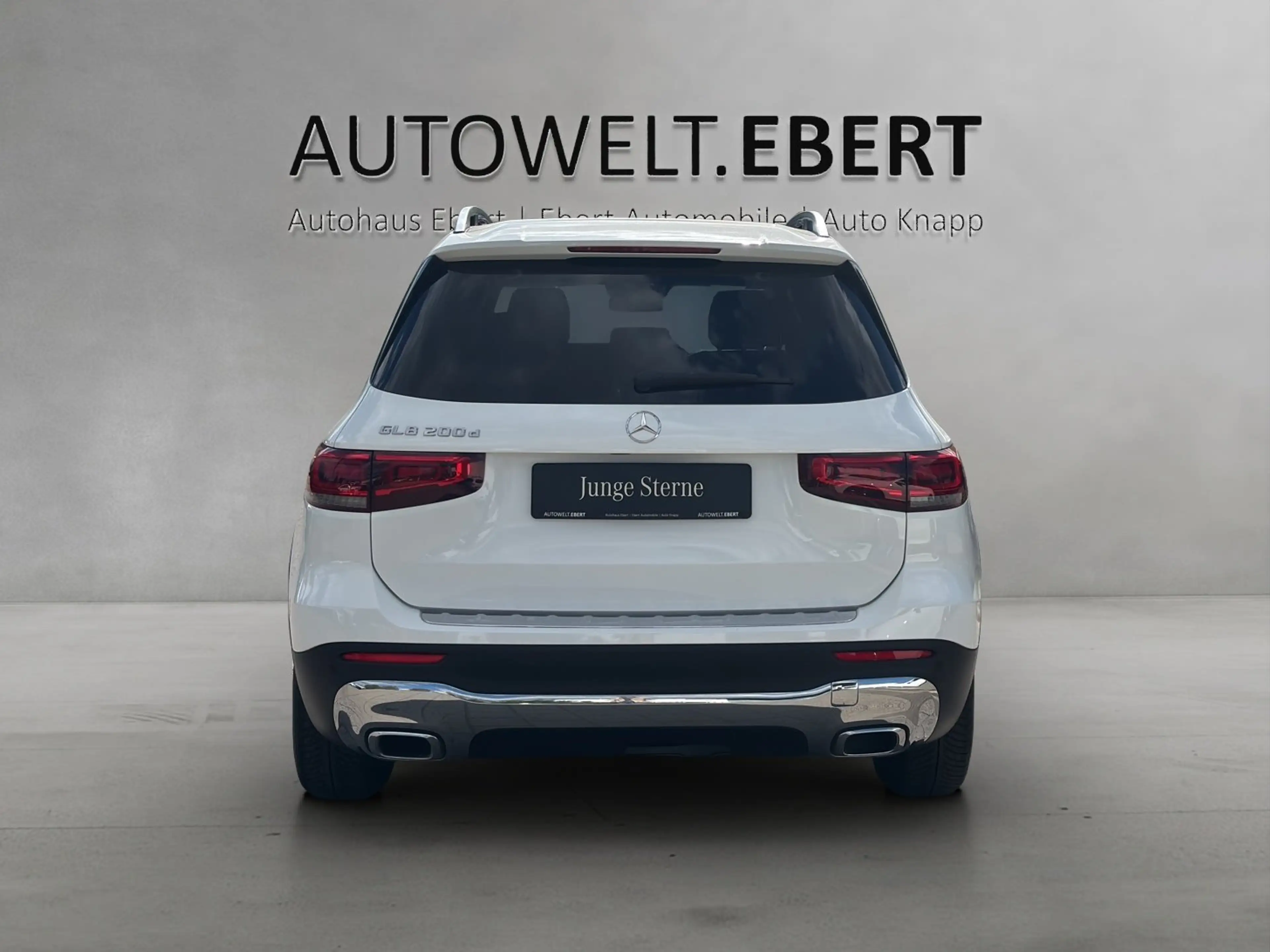 Mercedes-Benz GLB 200 d Progr AHK Pano MLED HighEndMBUX Busines — photo 4