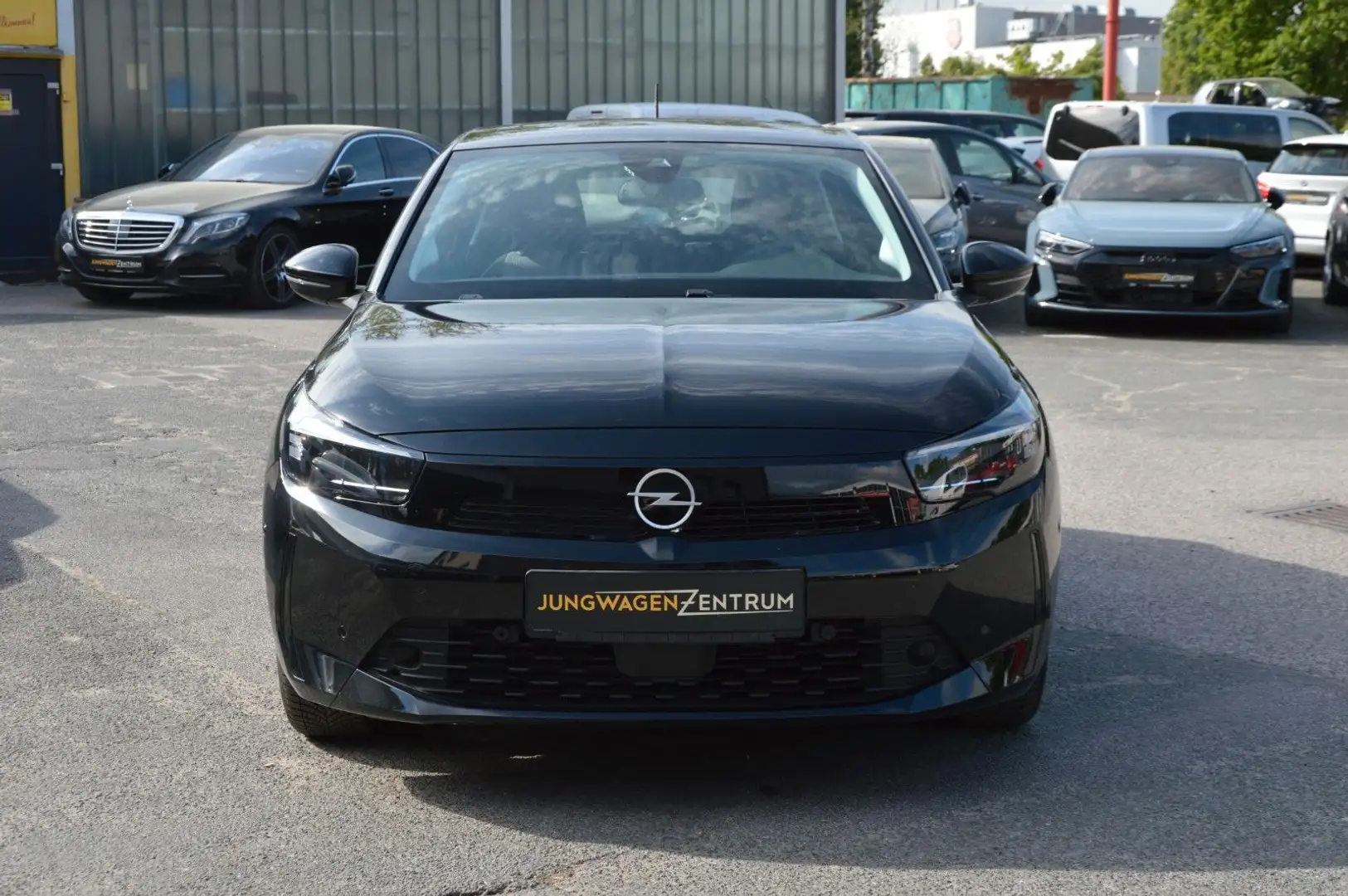 Opel Corsa F 1.2 LHz"CarPlay"LM"LED"KLIMA"SZhZ"wenig Schwarz - 2