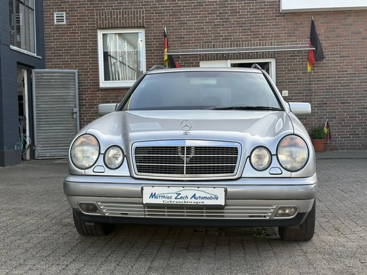 Mercedes-Benz E 230 T Classic * Klima * HU neu *, foto 3