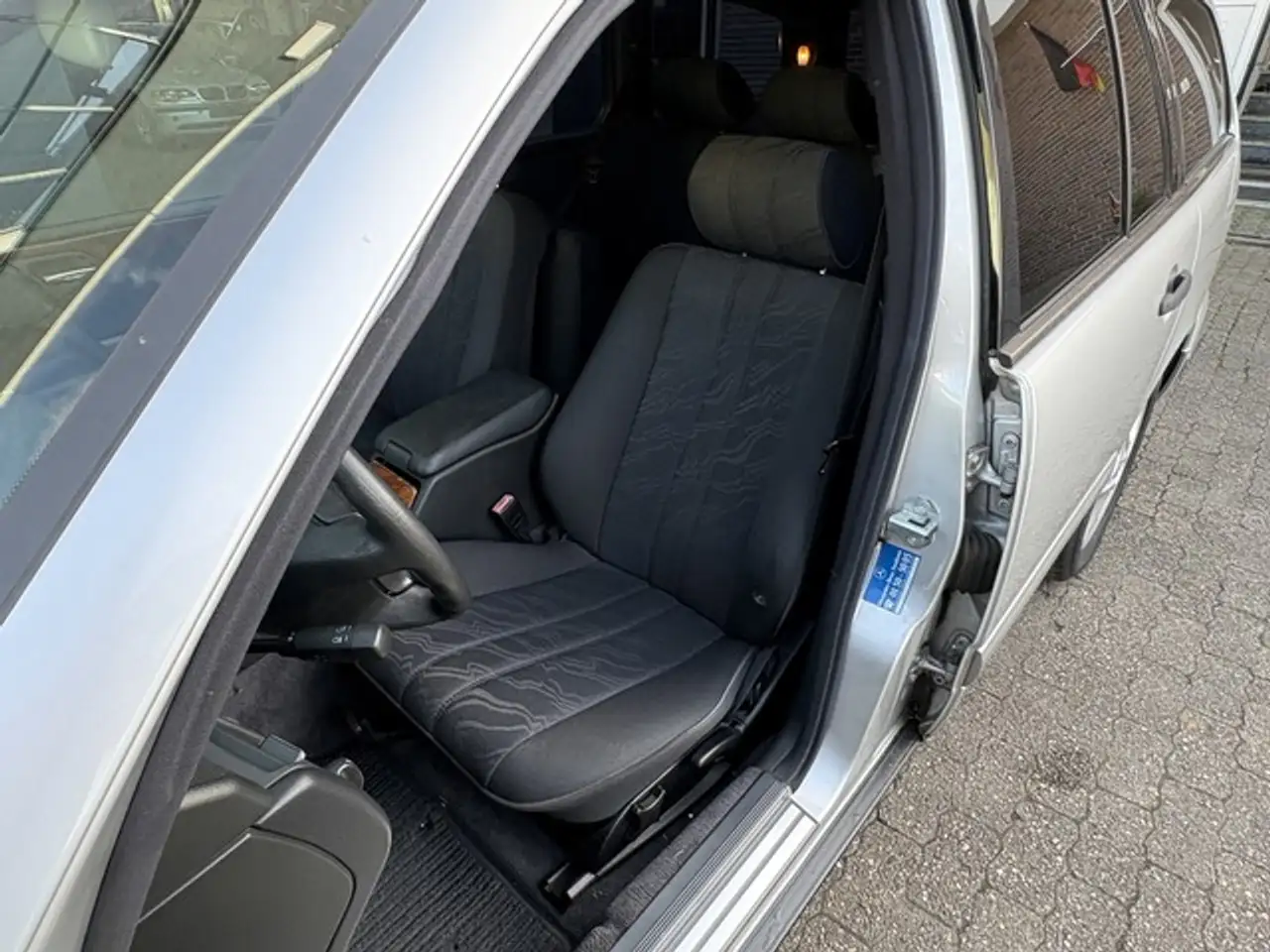 Mercedes-Benz E 230 T Classic * Klima * HU neu *, foto 10
