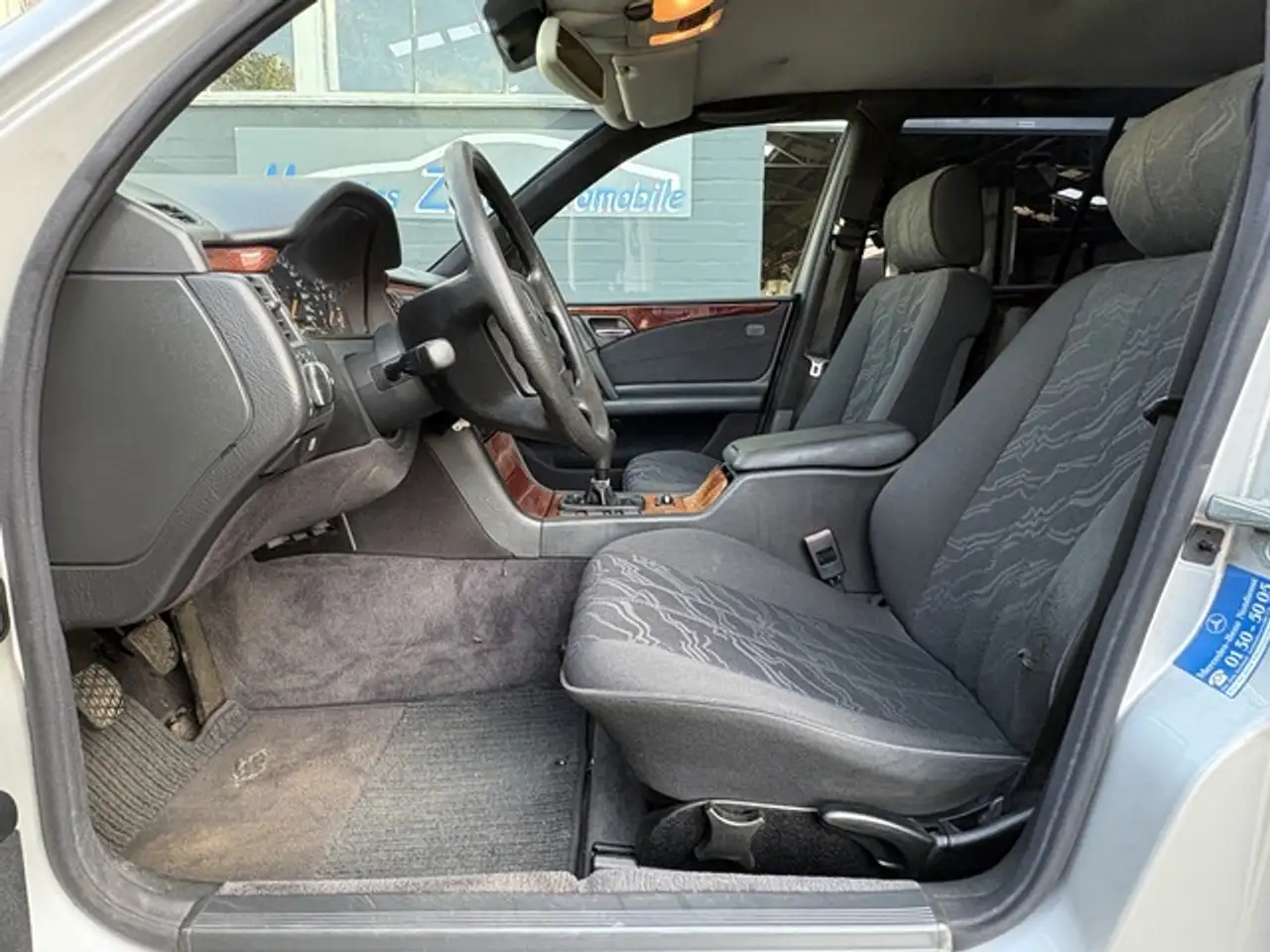 Mercedes-Benz E 230 T Classic * Klima * HU neu *, foto 9