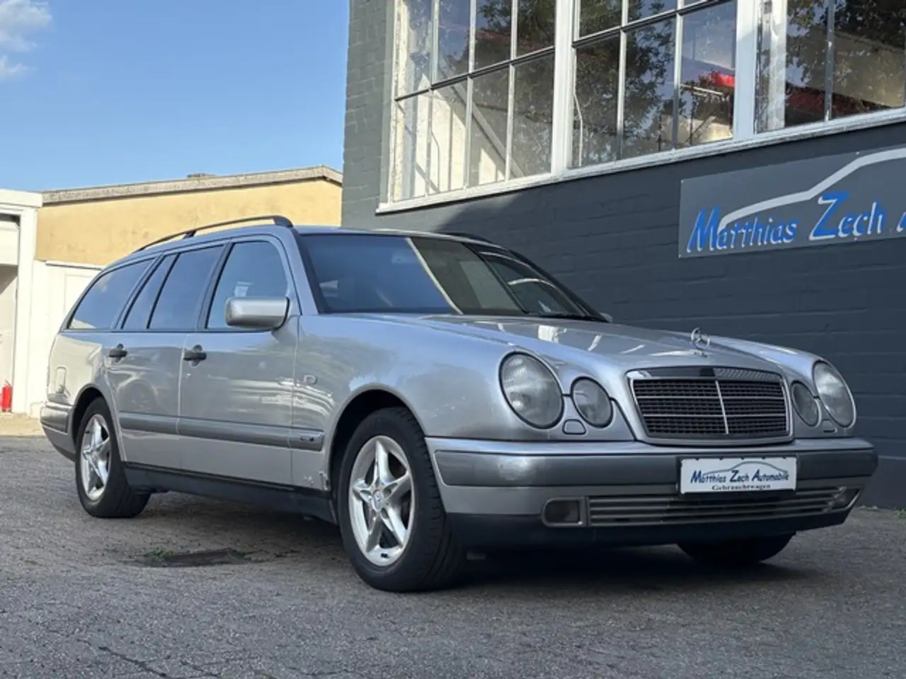 Mercedes-Benz E 230 T Classic * Klima * HU neu *, foto 4