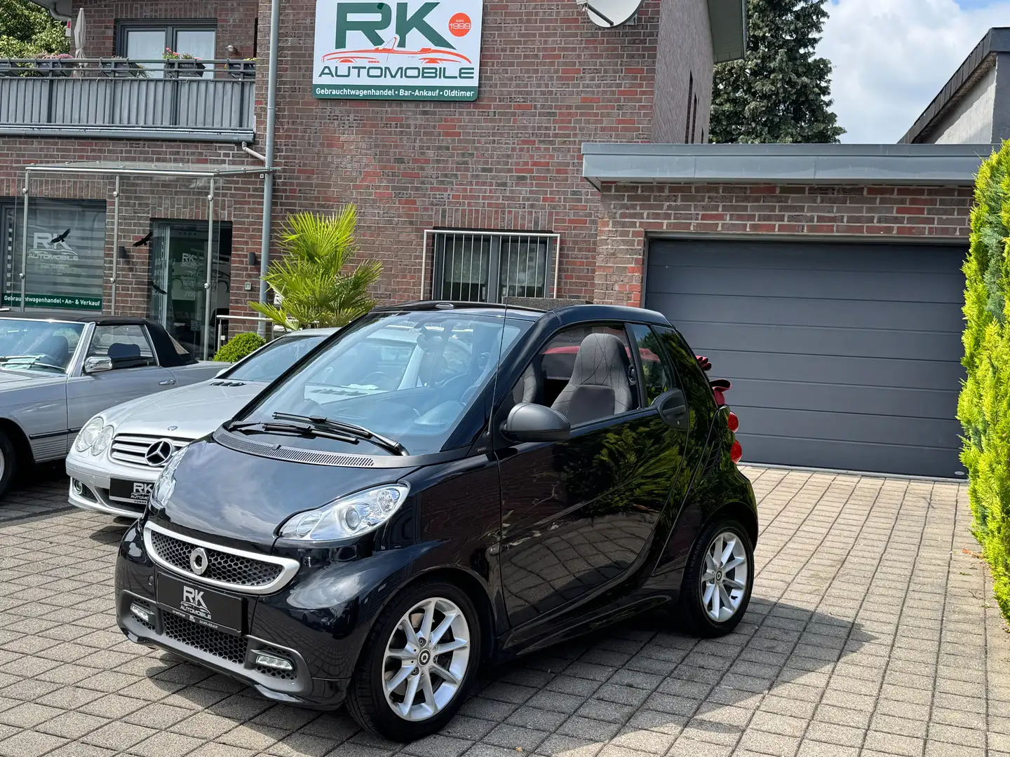 smart forTwo cabrio pure micro hybrid drive AHK Schwarz - 1
