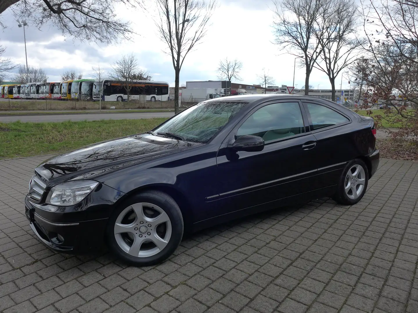 Mercedes-Benz CLC 180 Kompressor*Mod.2010*Nur86Tkm*Leder*Klima*Sitzh Чёрный - 1