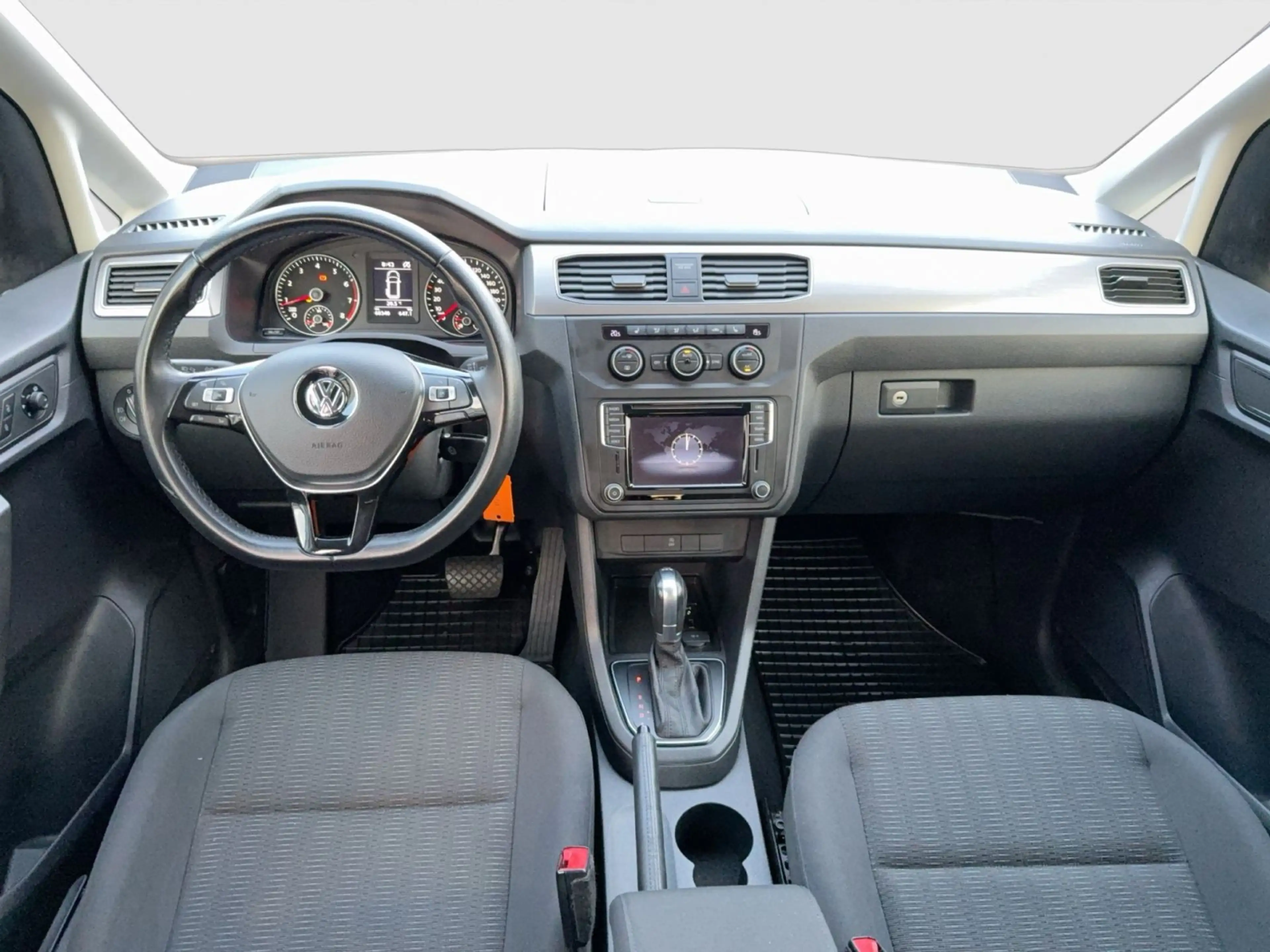 Volkswagen Caddy Comfortline 1.4TSI DSG ROLLSTUHLRAMPE NAV — photo 11