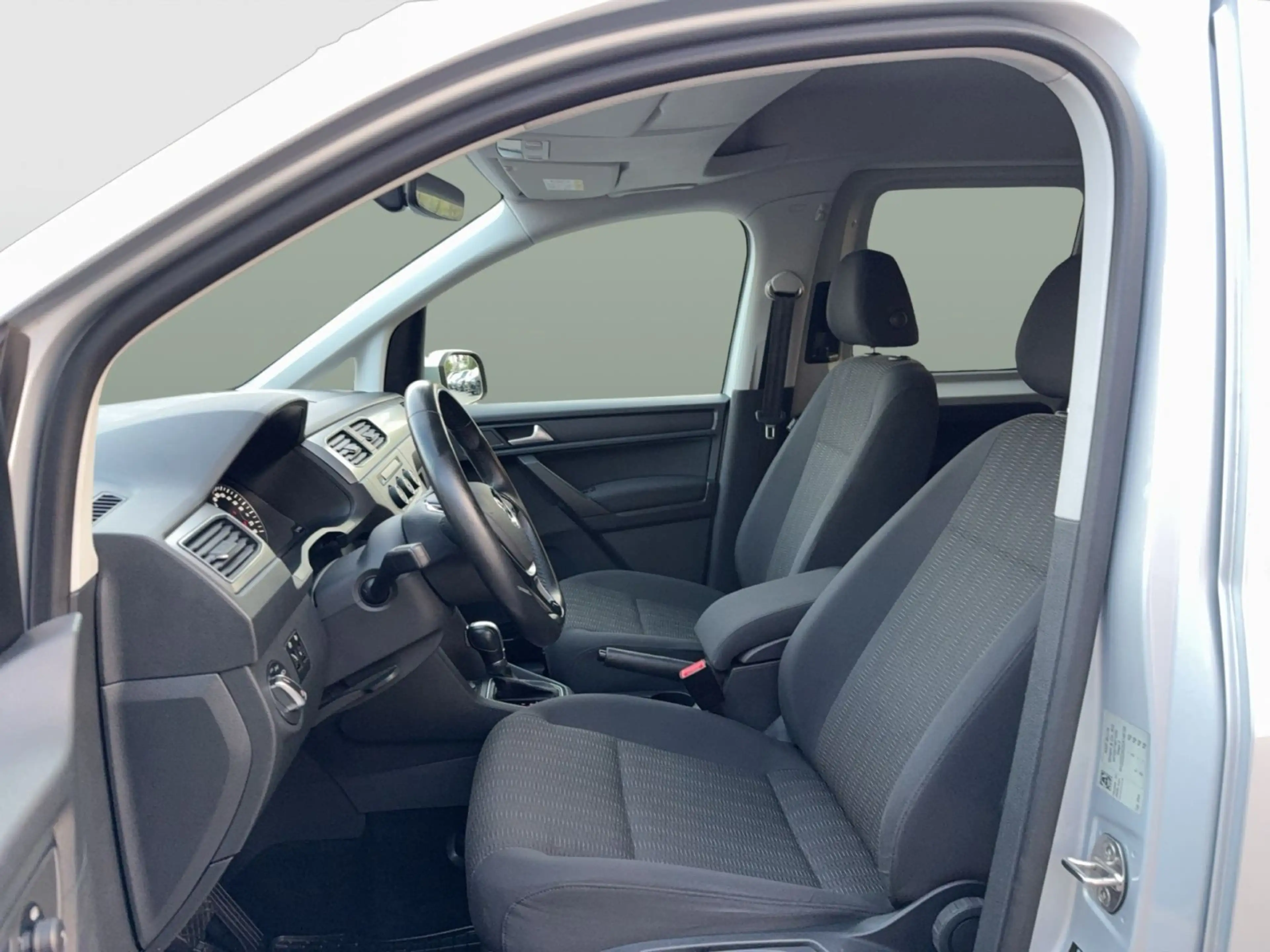 Volkswagen Caddy Comfortline 1.4TSI DSG ROLLSTUHLRAMPE NAV — photo 9
