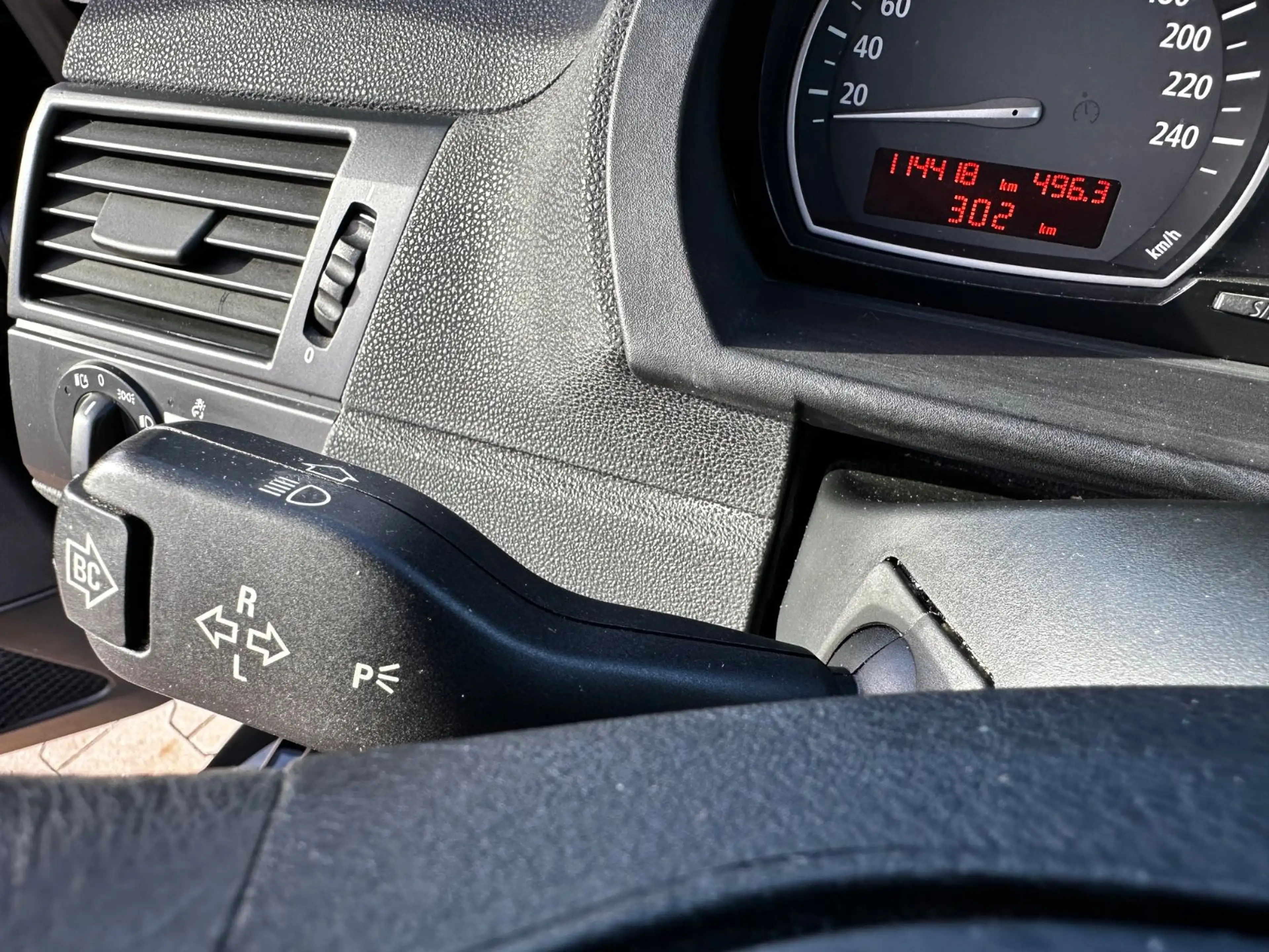 BMW X3 2.5 i — photo 14